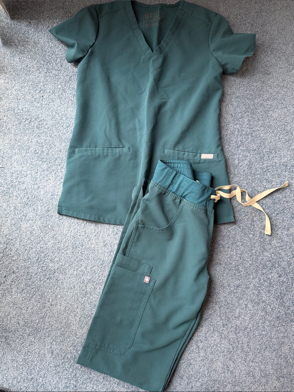 FIGS Scrub Too and Bottom in Forest Green
